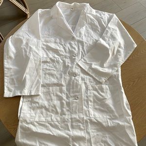 Mens white medical coat NWOT